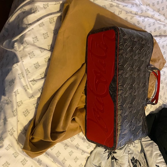 Christian Louboutin Cabata large Tote Bag with pouch - Picture 11 of 17